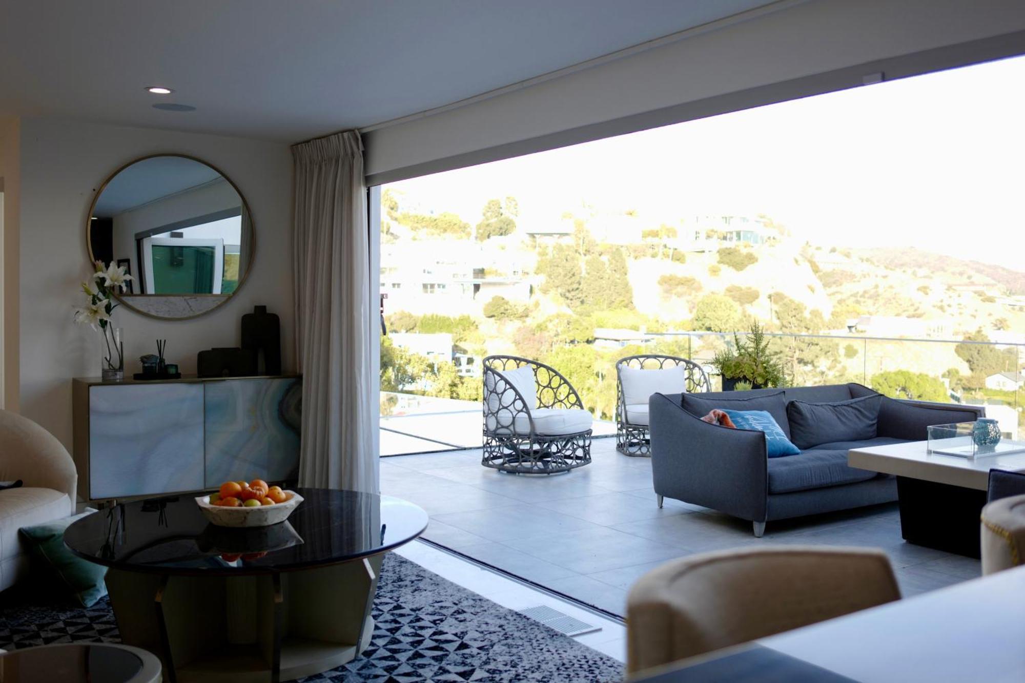Skyline Serenity Luxe Suite-private Quarto em Acomodações Particulares